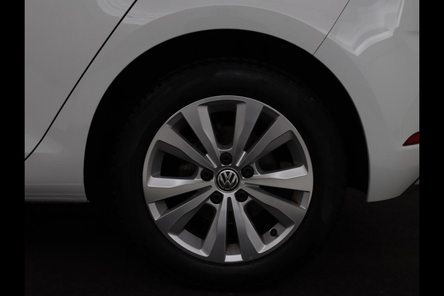 Volkswagen Golf 1.0 TSI Comfortline | 1e eigenaar | Carplay | Adaptive cruise | Navigatie | Climate control | Parkeerhulp | Bluetooth