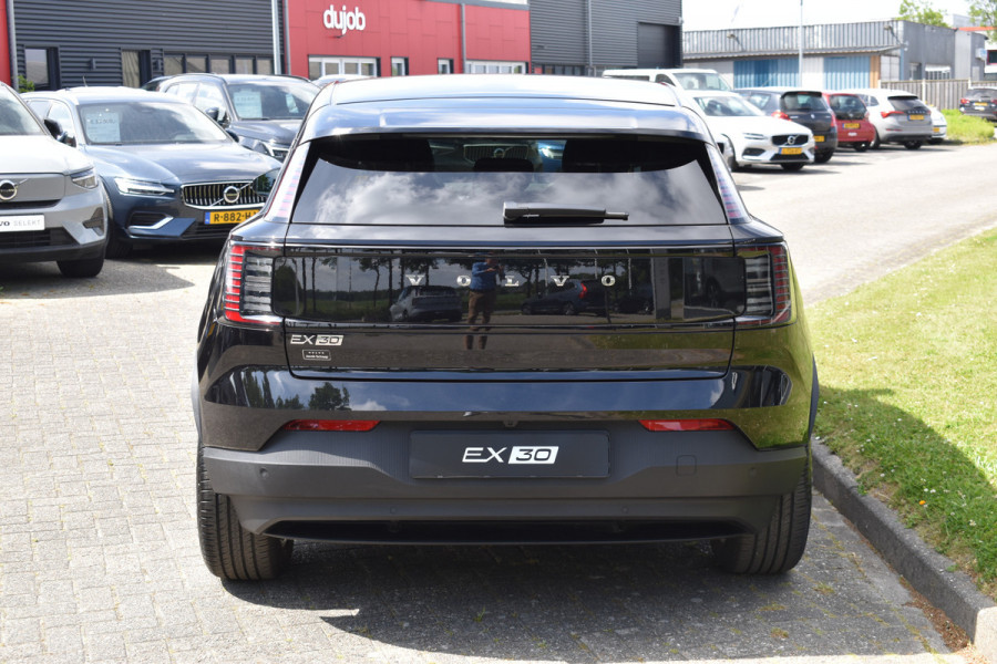 Volvo EX30 Single Motor Extended Range Core 69 kWh 6000,- korting | H&K | Camera | Blis | ACC | Climate