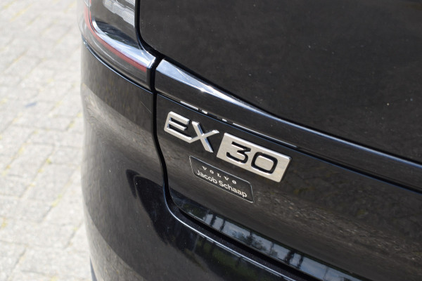 Volvo EX30 Single Motor Extended Range Core 69 kWh 6000,- korting | H&K | Camera | Blis | ACC | Climate