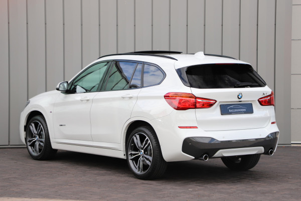 BMW X1 sDrive20i High Executive | Head-up | Keyles | Pano | Harman-kardon | Led | Leder | NL-auto | 2018.