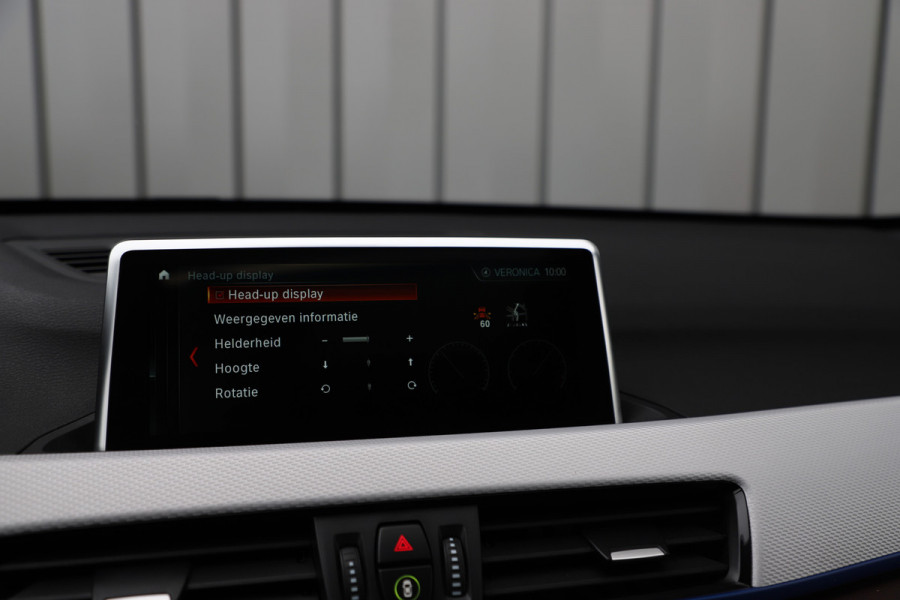 BMW X1 sDrive20i High Executive | Head-up | Keyles | Pano | Harman-kardon | Led | Leder | NL-auto | 2018.