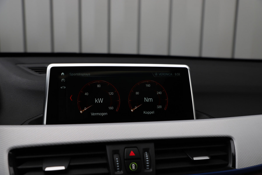 BMW X1 sDrive20i High Executive | Head-up | Keyles | Pano | Harman-kardon | Led | Leder | NL-auto | 2018.