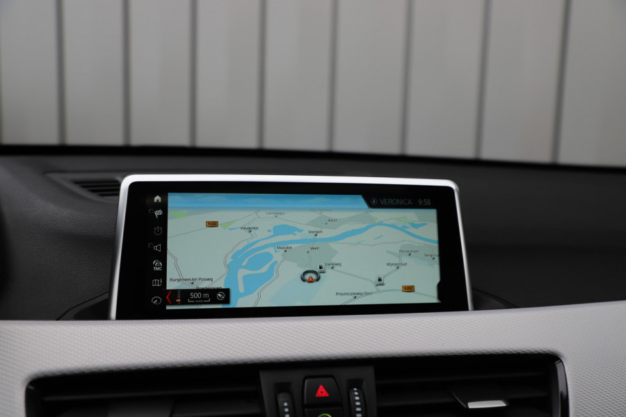 BMW X1 sDrive20i High Executive | Head-up | Keyles | Pano | Harman-kardon | Led | Leder | NL-auto | 2018.