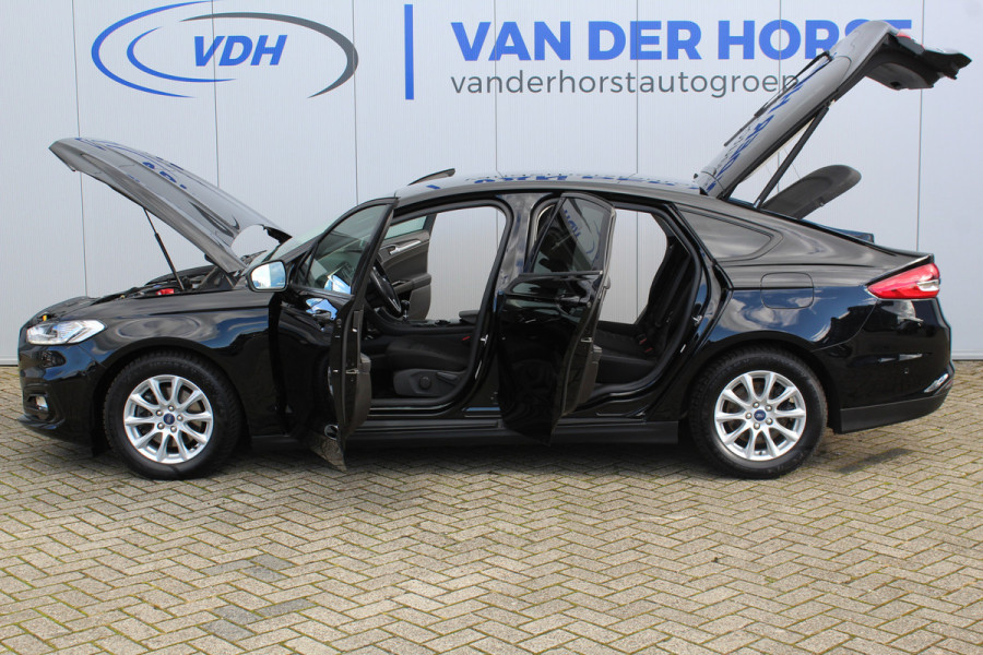 Ford Mondeo 1.5-165pk Business Edition. Het is genieten met deze fijne comfortabele Ford Mondeo ! Volautm. airco, navigatie, cruise cntrl, LM wielen, USB, keyless entry/keyless go, stoel- en voorraamverwarmw., parkeersensoren v+a, automatisch grootlicht, LED verl., etc.