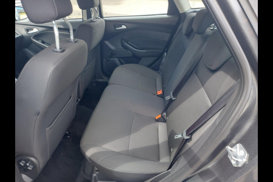 Ford FOCUS Wagon 1.0 EcoBoost Trend Automaat,airco,cruise,navigatie,stoelverwarming,