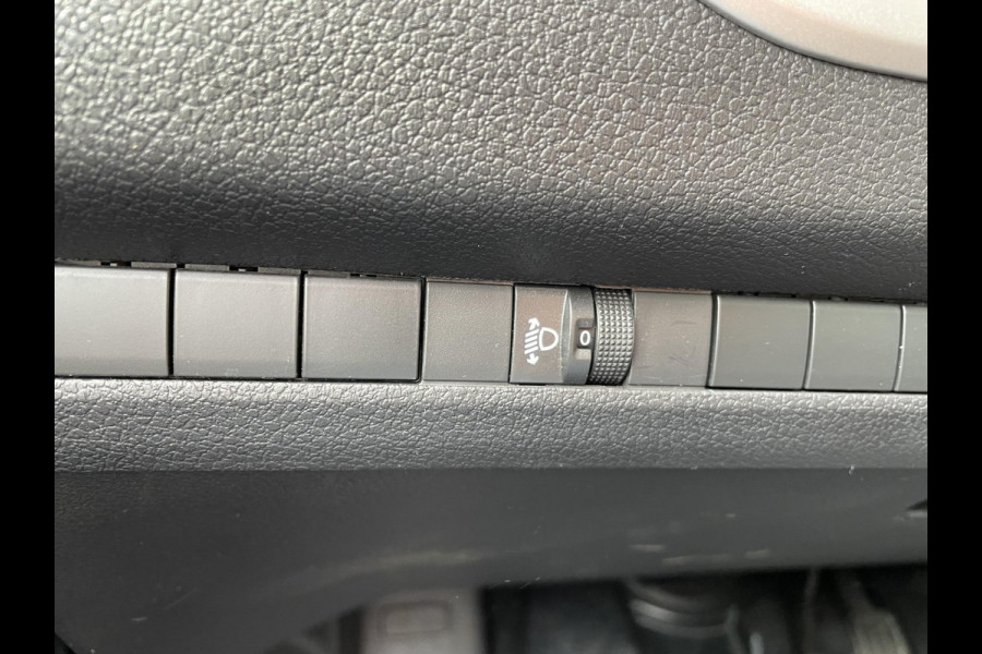 Opel Vivaro 145pk Automaat Dubbele Cabine L3H1 Navigatie Apple Carplay Cruise control Trekhaak