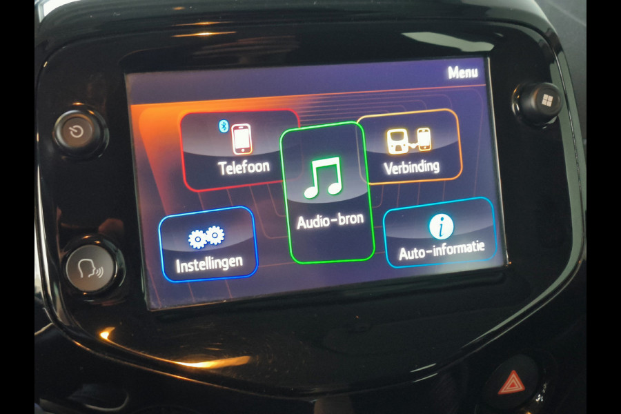 Citroën C1 1.0 VTi Feel + Apple/Android/Climate/Achteruitrijcamera Rijklaar + 12 maanden Bovag-garantie Henk Jongen Auto's in Helmond,  al 50 jaar service zoals 't hoort!