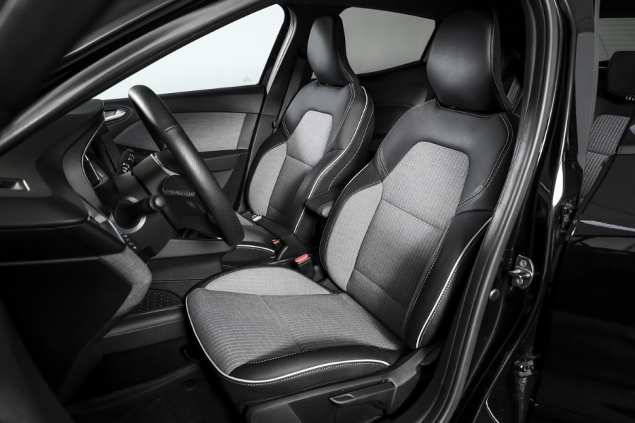 Renault Clio 1.0 TCe 90 PK GPF techno | Dig. Cockpit | Cruise | Stoel-+Stoelverw. | PDC | Camera | NAV + App. Connect | ECC | DAB | LM 16" | 4923