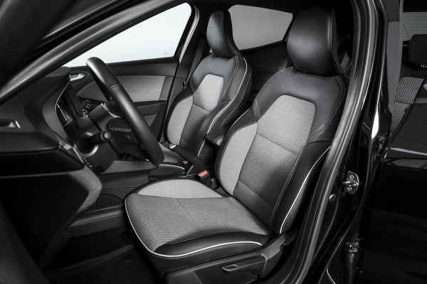 Renault Clio 1.0 TCe 90 PK GPF techno | Dig. Cockpit | Cruise | Stoel-+Stoelverw. | PDC | Camera | NAV + App. Connect | ECC | DAB | LM 16" | 4923