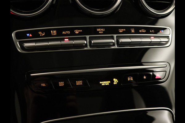 Mercedes-Benz GLC 300 e 4MATIC Business Solution AMG | Panoramadak | Lichtmetalen velgen | Navigatie | Parking support | camera achter | Inclusief 24 maanden MB Certified garantie voor Europa.