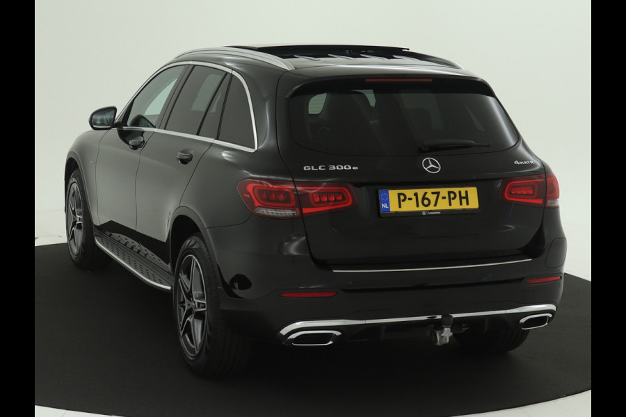 Mercedes-Benz GLC 300 e 4MATIC Business Solution AMG | Panoramadak | Lichtmetalen velgen | Navigatie | Parking support | camera achter | Inclusief 24 maanden MB Certified garantie voor Europa.