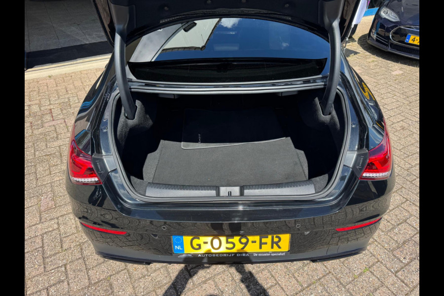 Mercedes-Benz CLA-Klasse 180 Business Solution AMG 2019 PANO