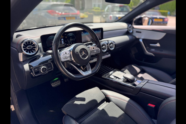 Mercedes-Benz CLA-Klasse 180 Business Solution AMG 2019 PANO