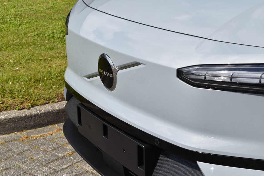 Volvo EX30 Single Motor Extended Range Plus 69 kWh EV Subsidie | H&K | Climate | Blis | ACC | Camera | 19"LMV