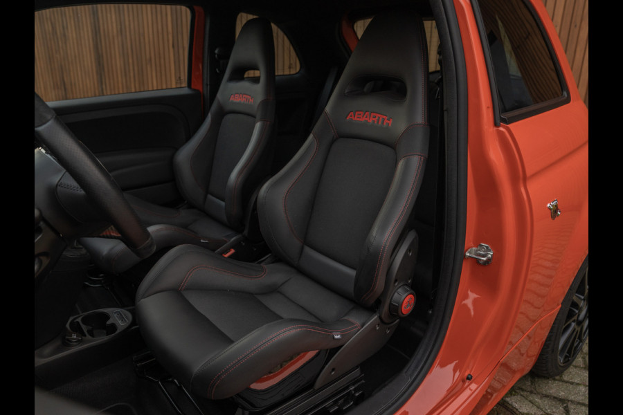 Abarth 695 Competizione 180pk | Racing Orange | Carbon Sabelt seats | CarPlay | Beats