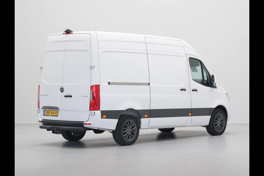 Mercedes-Benz Sprinter 311 2.2 CDI 115pk L2H2 Navigatie Camera Airco Cruise