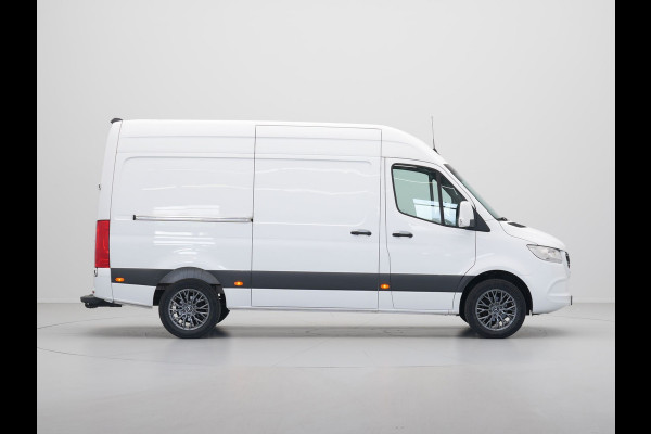 Mercedes-Benz Sprinter 311 2.2 CDI 115pk L2H2 Navigatie Camera Airco Cruise