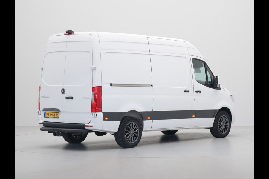 Mercedes-Benz Sprinter 311 2.2 CDI 115pk L2H2 Navigatie Camera Airco Cruise