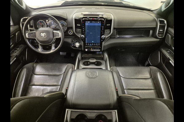 Dodge Ram 1500 5.7 V8 4x4 Crew Cab Laramie Pano Full Navi SideSteps Trekhaak Luchtvering