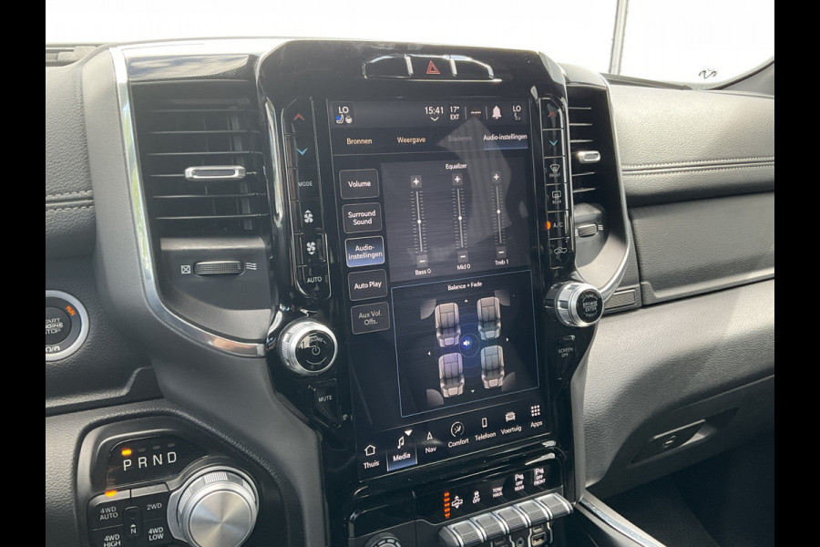 Dodge Ram 1500 5.7 V8 4x4 Crew Cab Laramie Pano Full Navi SideSteps Trekhaak Luchtvering