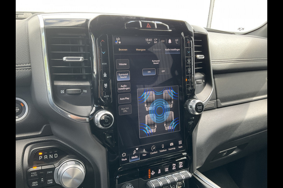 Dodge Ram 1500 5.7 V8 4x4 Crew Cab Laramie Pano Full Navi SideSteps Trekhaak Luchtvering