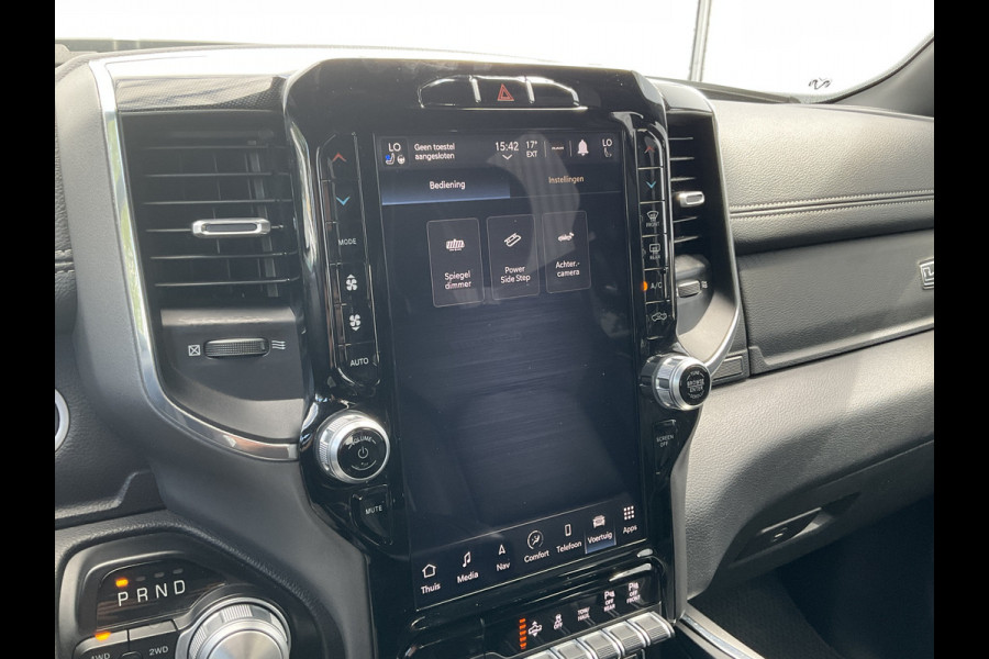 Dodge Ram 1500 5.7 V8 4x4 Crew Cab Laramie Pano Full Navi SideSteps Trekhaak Luchtvering