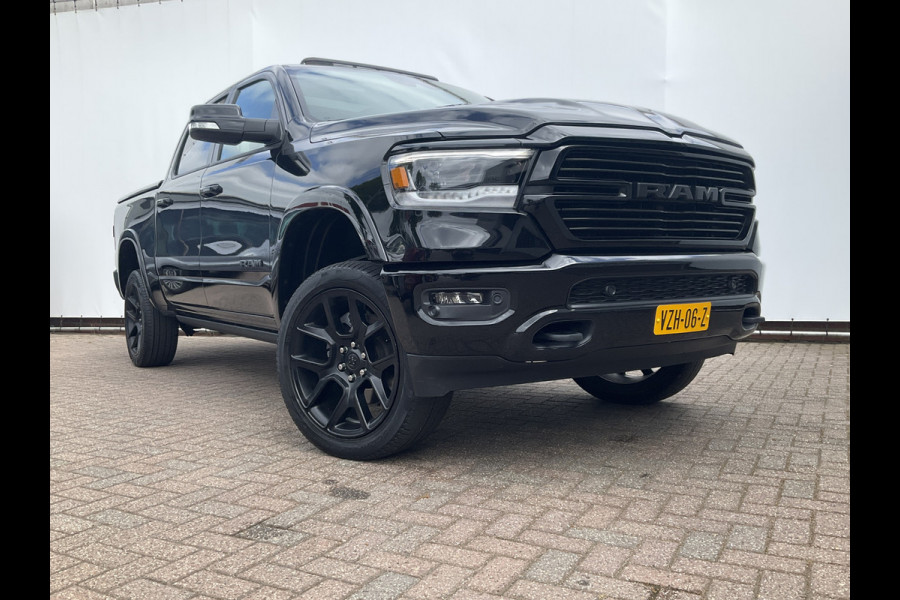 Dodge Ram 1500 5.7 V8 4x4 Crew Cab Laramie Pano Full Navi SideSteps Trekhaak Luchtvering