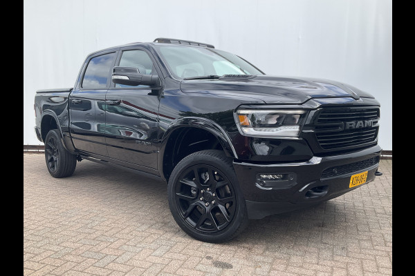 Dodge Ram 1500 5.7 V8 4x4 Crew Cab Laramie Pano Full Navi SideSteps Trekhaak Luchtvering