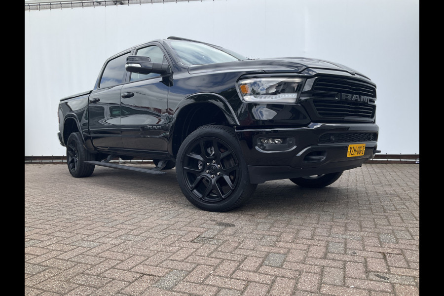 Dodge Ram 1500 5.7 V8 4x4 Crew Cab Laramie Pano Full Navi SideSteps Trekhaak Luchtvering
