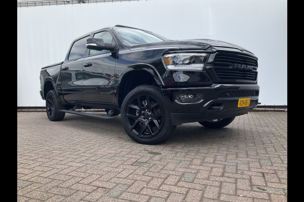 Dodge Ram 1500 5.7 V8 4x4 Crew Cab Laramie Pano Full Navi SideSteps Trekhaak Luchtvering