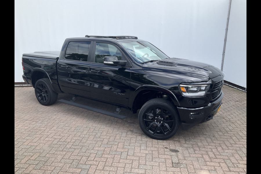 Dodge Ram 1500 5.7 V8 4x4 Crew Cab Laramie Pano Full Navi SideSteps Trekhaak Luchtvering