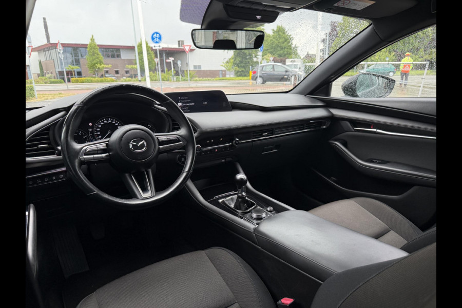 Mazda 3 2.0 e-SkyActiv-G M Hybrid 122 Comfort | 360 CAMERA | NAVIGATIE | STOELVERWARMING |