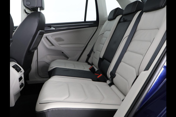 Volkswagen Tiguan 2.0 TSI 4Motion Highline Business R | 360° Camera | Trekhaak | Vol leer | Stoelverwarming