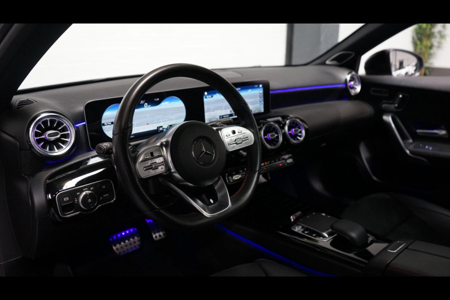 Mercedes-Benz A-Klasse 220 AMG Premium Automaat-BURMESTER-ClIMA-CAMERA-KEYLESS-PANO-NIGHTPAKKET-MULTIBEAM-WINTERPAKKET