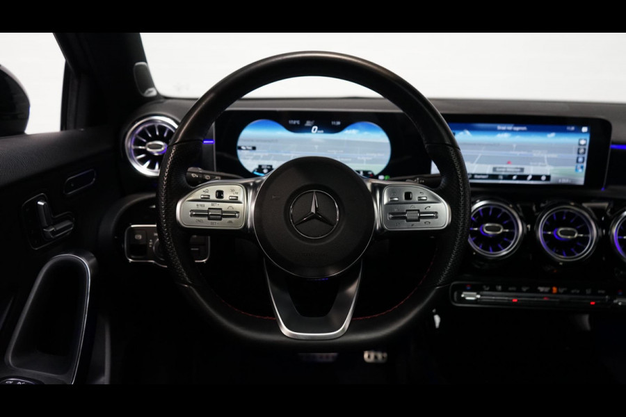 Mercedes-Benz A-Klasse 220 AMG Premium Automaat-BURMESTER-ClIMA-CAMERA-KEYLESS-PANO-NIGHTPAKKET-MULTIBEAM-WINTERPAKKET