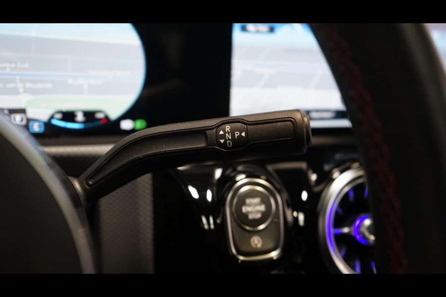 Mercedes-Benz A-Klasse 220 AMG Premium Automaat-BURMESTER-ClIMA-CAMERA-KEYLESS-PANO-NIGHTPAKKET-MULTIBEAM-WINTERPAKKET
