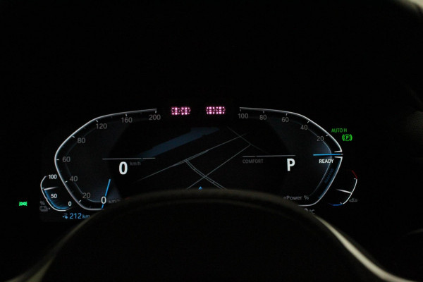 BMW iX3 Executive 74 kWh M-sport Leder Panoramisch schuif-kanteldak Navigatie Led Camera 360 Electrisch bedienbare achterklep