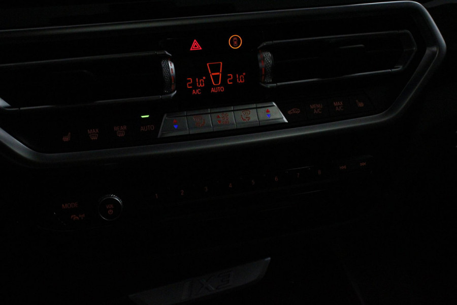 BMW iX3 Executive 74 kWh M-sport Leder Panoramisch schuif-kanteldak Navigatie Led Camera 360 Electrisch bedienbare achterklep