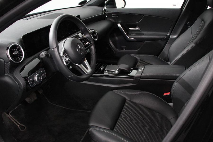 Mercedes-Benz A-Klasse 200 Aut 7-DCT Progressive Navigatie Camera Adaptive Cruise Control Keyless Go Lane Assist Verkeersbord Herkenning
