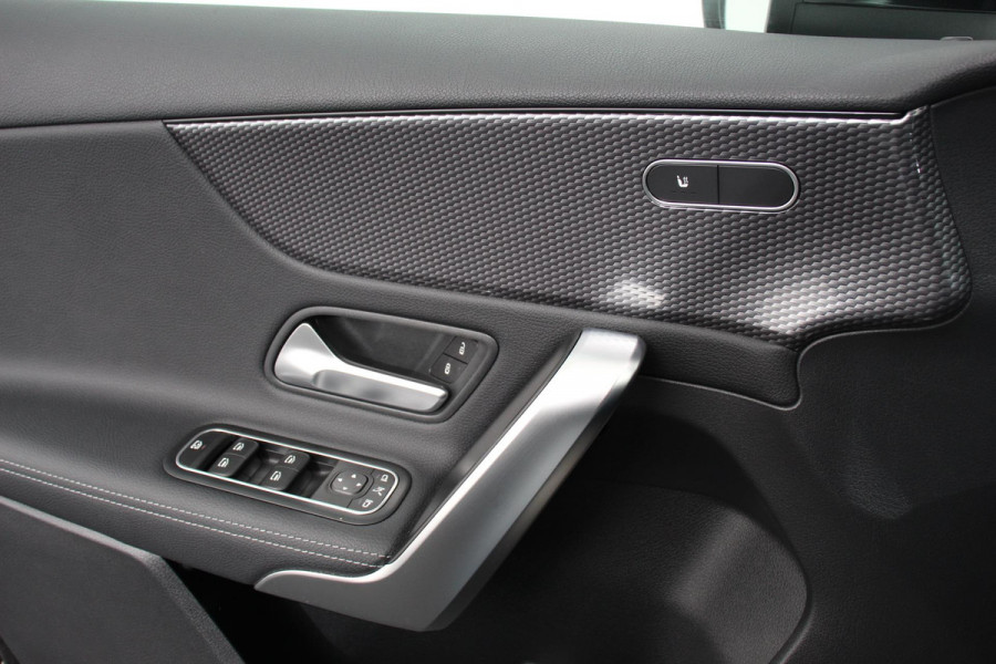 Mercedes-Benz A-Klasse 200 Aut 7-DCT Progressive Navigatie Camera Adaptive Cruise Control Keyless Go Lane Assist Verkeersbord Herkenning