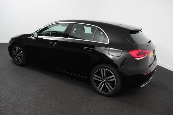 Mercedes-Benz A-Klasse 200 Aut 7-DCT Progressive Navigatie Camera Adaptive Cruise Control Keyless Go Lane Assist Verkeersbord Herkenning