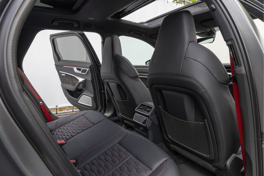 Audi RS6 Avant 4.0 TFSI 600pk Quattro Pano Dynamic+ B&O Advanced Keramisch Carbon HuD