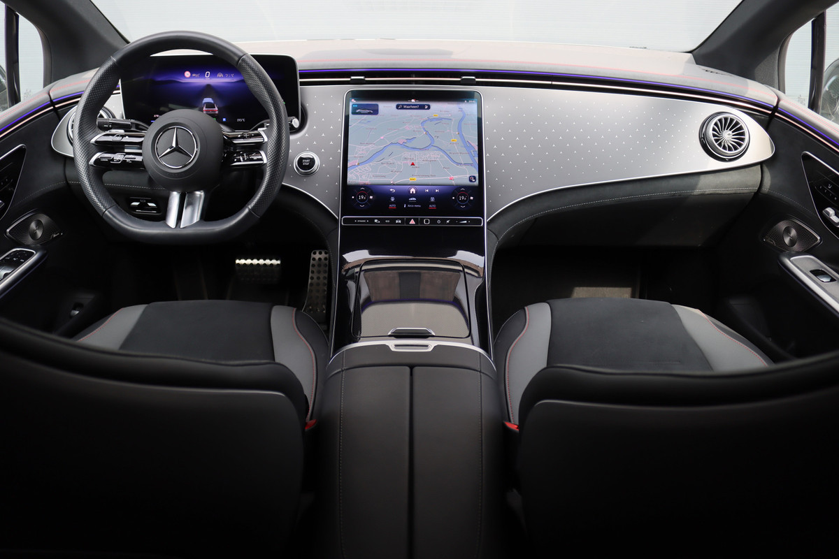 Mercedes-Benz EQE 300 AMG Line 89 kWh | Distronic+ | Memory | Keyless Go | Digital Light | Surround Camera | Augmented Reality | Verwarmd Stuurwiel | Stoelverwarming | Sfeerverlichting | Mercedes-Benz EQE 300 AMG Line 89 kWh | Distronic+ | Memory | Keyless Go | Digital Light | Surround Camera | Augmented Reality | Verwarmd Stuurwiel | Stoelverwarming | Sfeerverlichting |