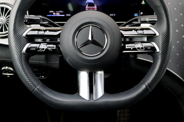 Mercedes-Benz EQE 300 AMG Line 89 kWh | Distronic+ | Memory | Keyless Go | Digital Light | Surround Camera | Augmented Reality | Verwarmd Stuurwiel | Stoelverwarming | Sfeerverlichting |