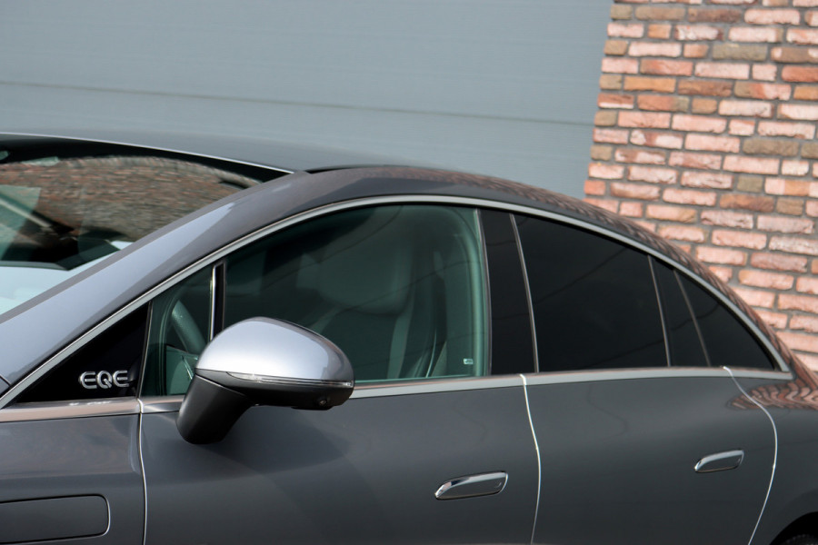 Mercedes-Benz EQE 300 AMG Line 89 kWh | Distronic+ | Memory | Keyless Go | Digital Light | Surround Camera | Augmented Reality | Verwarmd Stuurwiel | Stoelverwarming | Sfeerverlichting |