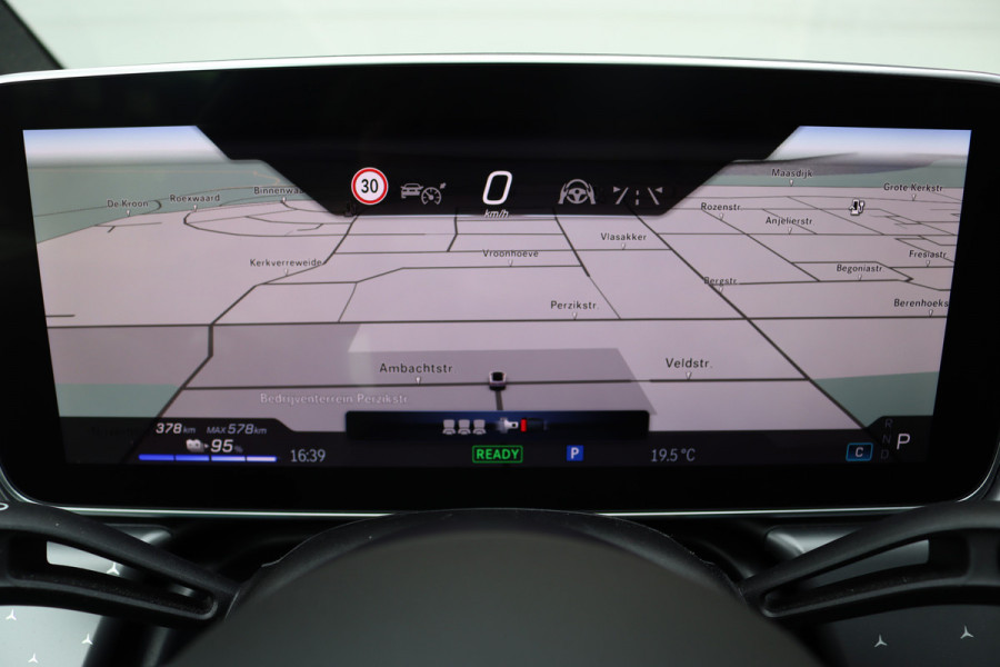 Mercedes-Benz EQE 300 AMG Line 89 kWh | Distronic+ | Memory | Keyless Go | Digital Light | Surround Camera | Augmented Reality | Verwarmd Stuurwiel | Stoelverwarming | Sfeerverlichting |