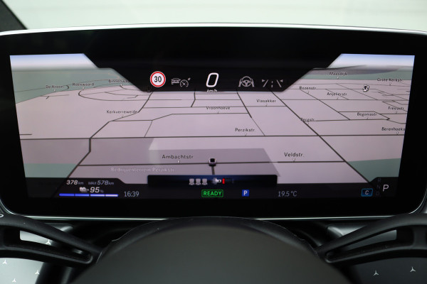Mercedes-Benz EQE 300 AMG Line 89 kWh | Distronic+ | Memory | Keyless Go | Digital Light | Surround Camera | Augmented Reality | Verwarmd Stuurwiel | Stoelverwarming | Sfeerverlichting |