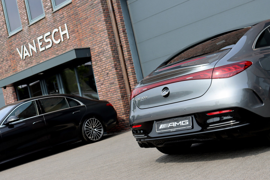 Mercedes-Benz EQE 300 AMG Line 89 kWh | Distronic+ | Memory | Keyless Go | Digital Light | Surround Camera | Augmented Reality | Verwarmd Stuurwiel | Stoelverwarming | Sfeerverlichting |