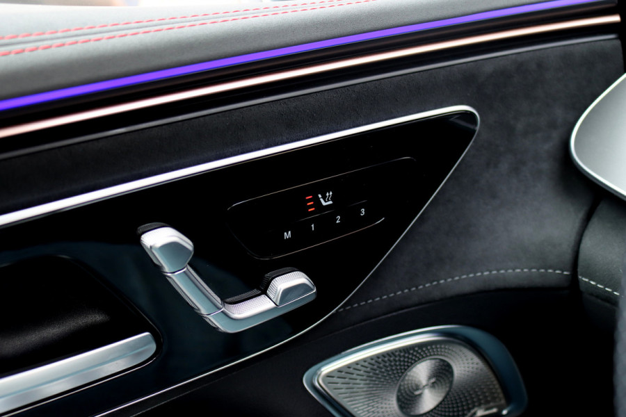 Mercedes-Benz EQE 300 AMG Line 89 kWh | Distronic+ | Memory | Keyless Go | Digital Light | Surround Camera | Augmented Reality | Verwarmd Stuurwiel | Stoelverwarming | Sfeerverlichting |