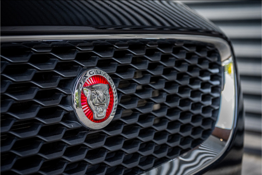 Jaguar E-Pace 2.0 P200 AWD 20'' - Head-up - Black